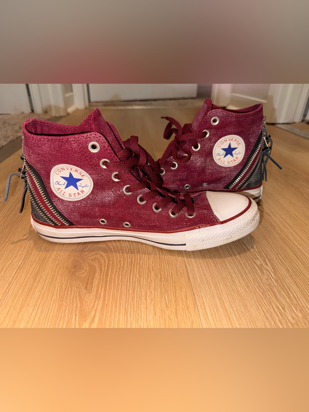 Converse high tops size 9 zipper detail